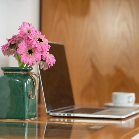 דה לאט Myrtle Boutique Hotel מראה חיצוני תמונה